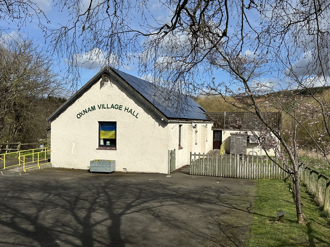 Oxnam solar panels and heat pumps